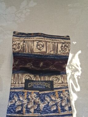 Cambridge Classics Men's Patterned Tie in Blue and Gold